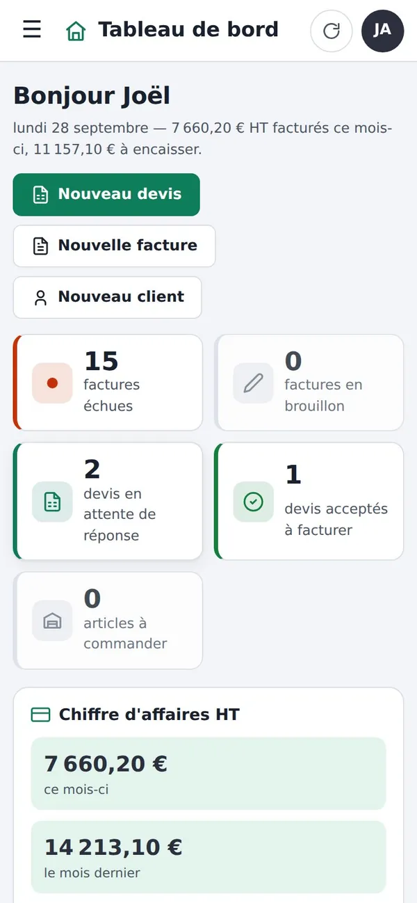 Le tableau de bord sur téléphone : nouveau devis, nouvelle facture, factures échues et devis en attente
